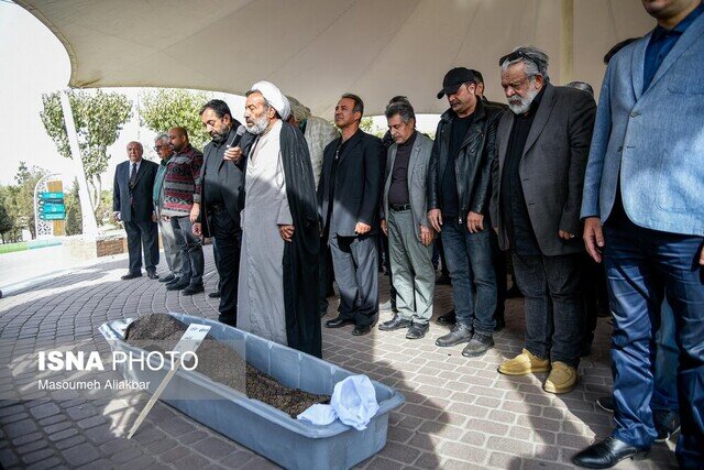 گزارش تصویری| جای خالی هنرمندان در بدرقه همایون ارشادی