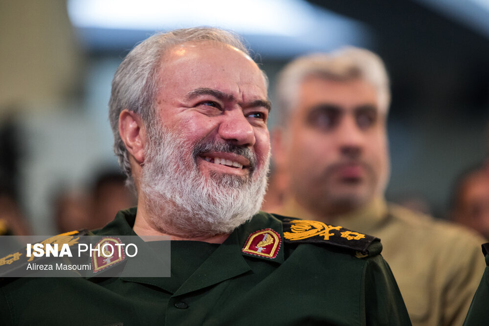 عکسی از چهره خندان سردار فدوی در یک مراسم/ فرمانده جدید هوا و فضای سپاه هم بود+ تصاویر