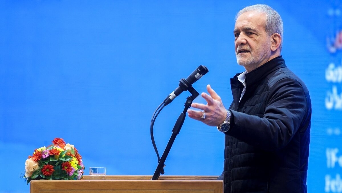 قیمت بنزین از نیمه آذر گران می‌شود/ پزشکیان قبل و بعد از انتخابات درباره بنزین چه گفت؟