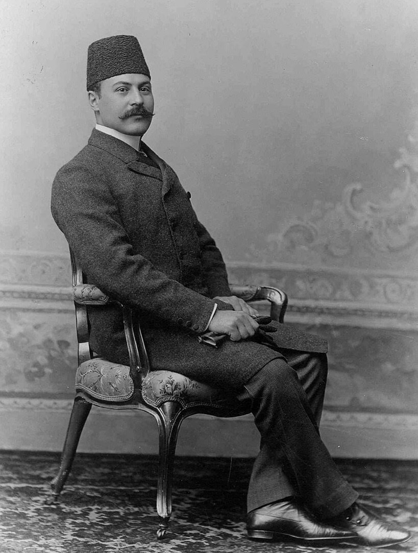 حسن پیرنیا تاریخ‌نگاری اروپامحور را در ایران جا انداخت و در کتاب‌های درسی نفوذ کرد