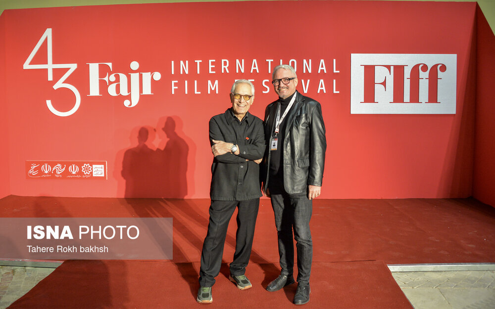 افتتاحیه چهل‌وسومین جشنواره جهانی فیلم فجر/ خارجی‌هایی که به شیراز آمدند/ گزارش تصویری