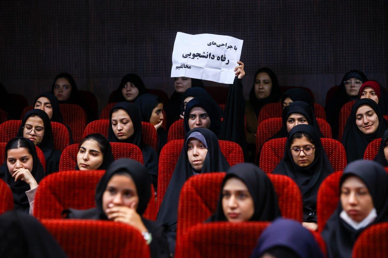 تصاویر خاص از حضور قالیباف در روز دانشجو