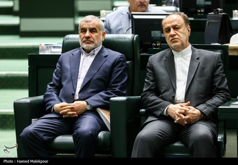 وزرای دیروز احمدی نژاد و نمایندگان امروز مجلس در یک قاب تصویر + عکس