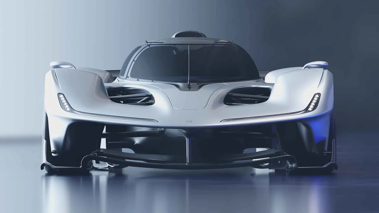 ابرخودروی ردبول به میدان رقابت آمد