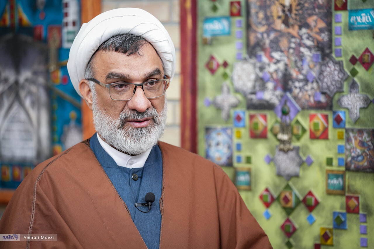 دبیر شورایعالی انقلاب فرهنگی: درصد بالایی از خانم‌های کشف حجاب کننده، گفته اند این سبک را می‌پسندیم/ منشا بخشی از اتفاقات ۱۴۰۱ تصمیمات نادرست بود