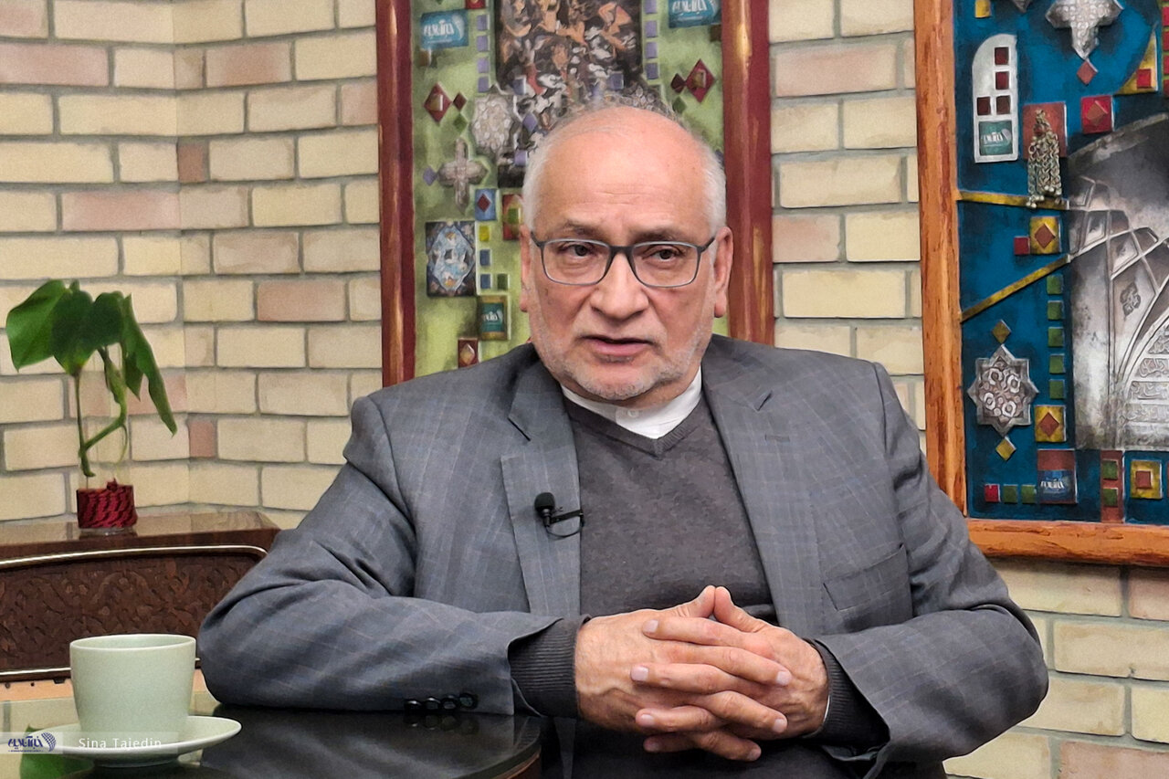 مرعشی: حضور ناوهای متعدد آمریکا در خلیج فارس برای قدرت‌نمایی است، نه جنگ/ راه سختی است اما تهران و واشنگتن نهایتا به توافق می‌رسند