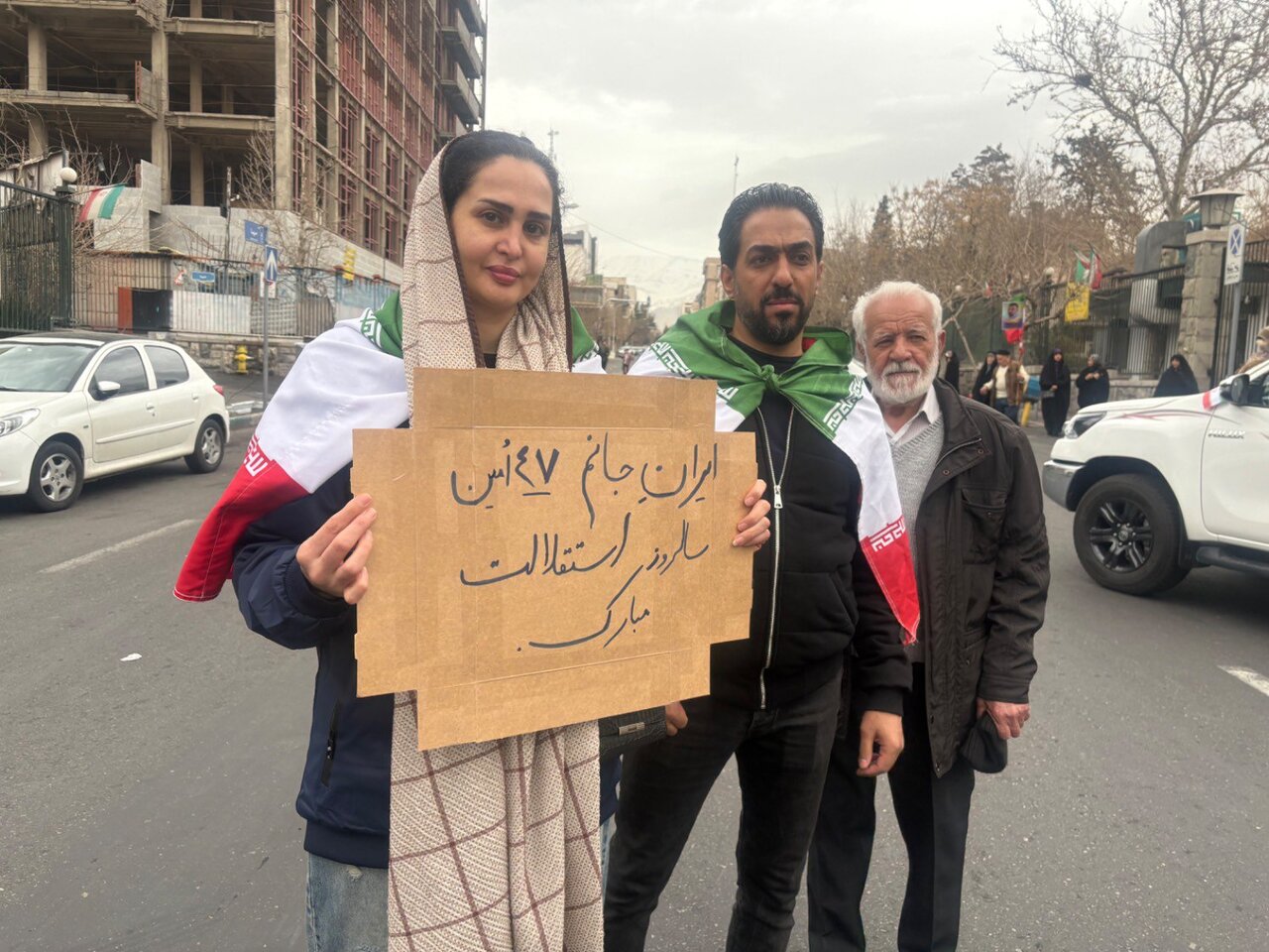 زنان حاضر در راهپیمایی ۲۲ بهمن در قاب تصویر صداوسیما + عکس