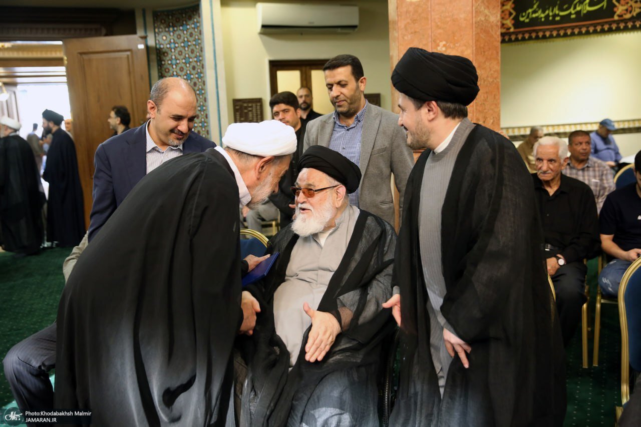 تصاویر دیدنی از مرحوم آیت الله سید مهدی امام جمارانی در کنار چهره‌های سیاسی + عکس
