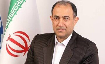 6476732