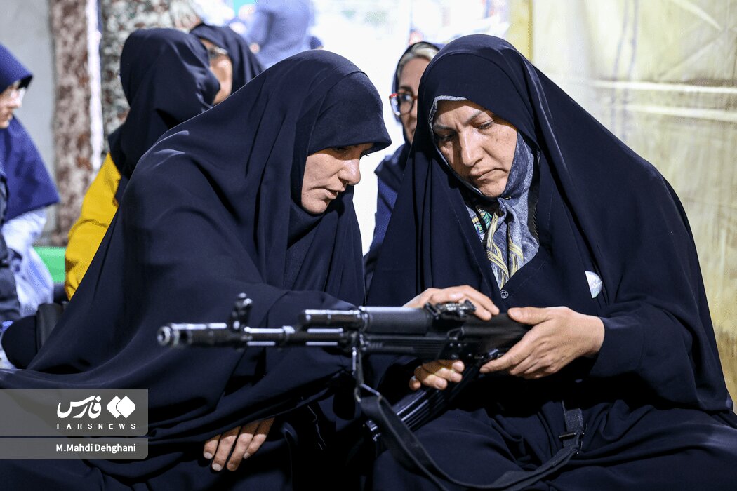 تصاویری از آموزش به زنان جانفدا / از راپل تا ضدهوایی