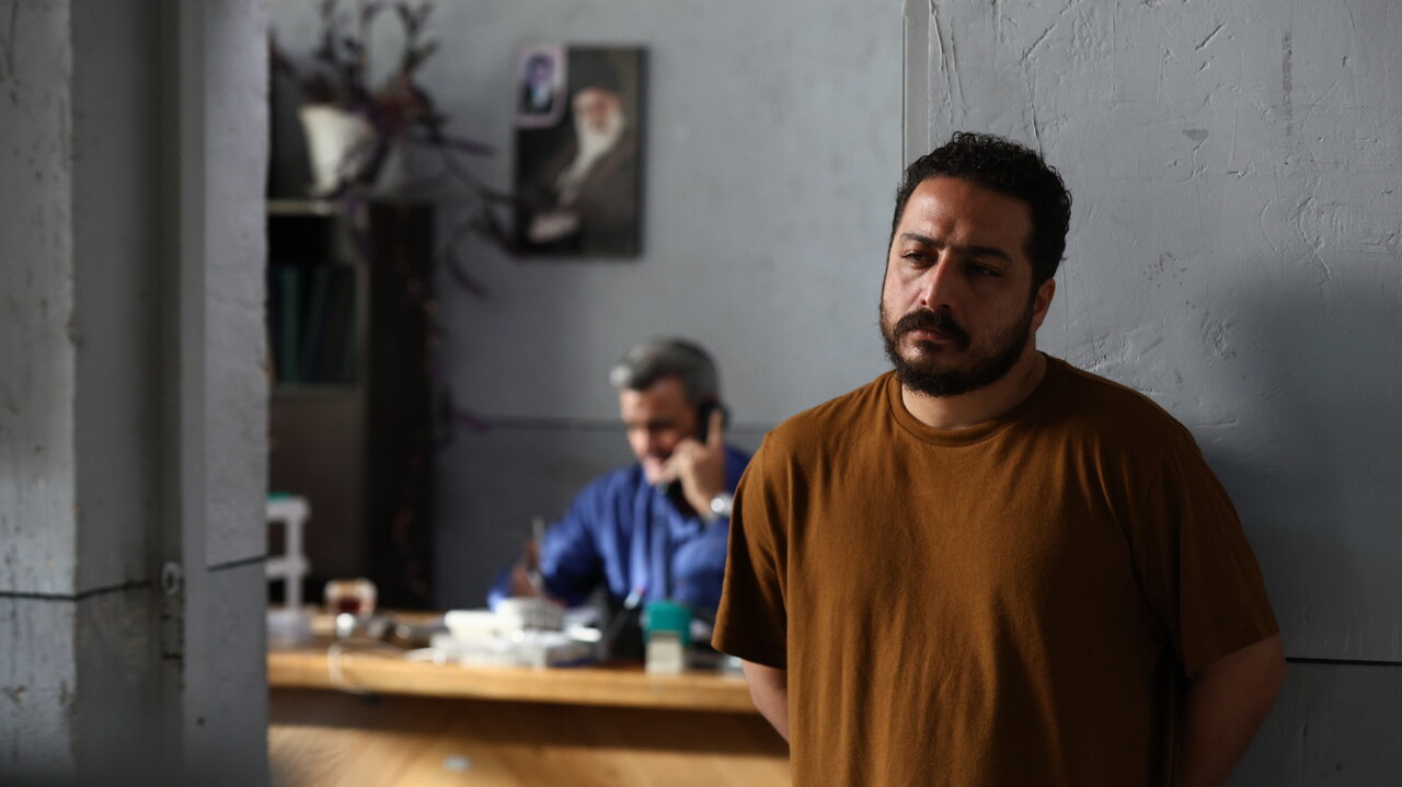 این تماس از زندان و تماسگیرنده زندانی است/ تنهایی سرنوشت ناگزیر همه آدمهاست و زندانی، تنهاتر است
